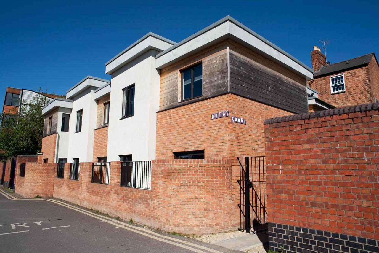Quire Court Apartment Gloucester Exterior photo