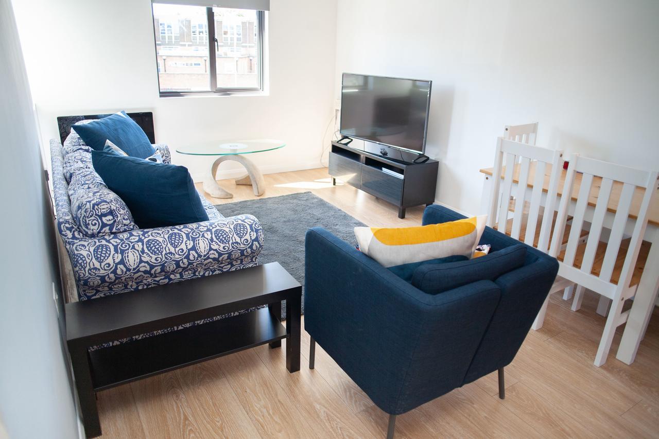 Quire Court Apartment Gloucester Exterior photo