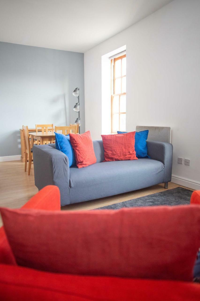 Quire Court Apartment Gloucester Exterior photo